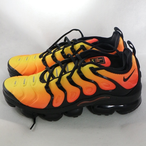 SOLD! NIKE VaporMax Plus Sunset Sneakers Deadstock - Picture 2 of 8